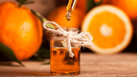 زيت البرتقال: فوائد واستخداماته الصحية المذهلة