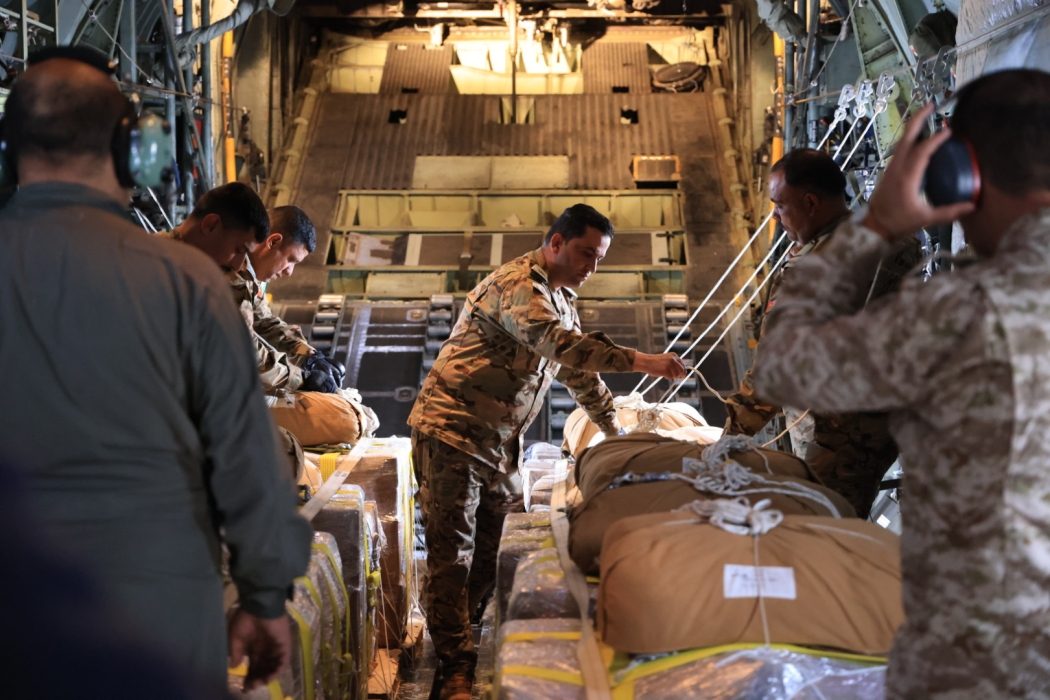 القوات المسلحة الأردنية: 6 إنزالات جوية حملت مساعدات غذائية بمشاركة دولية