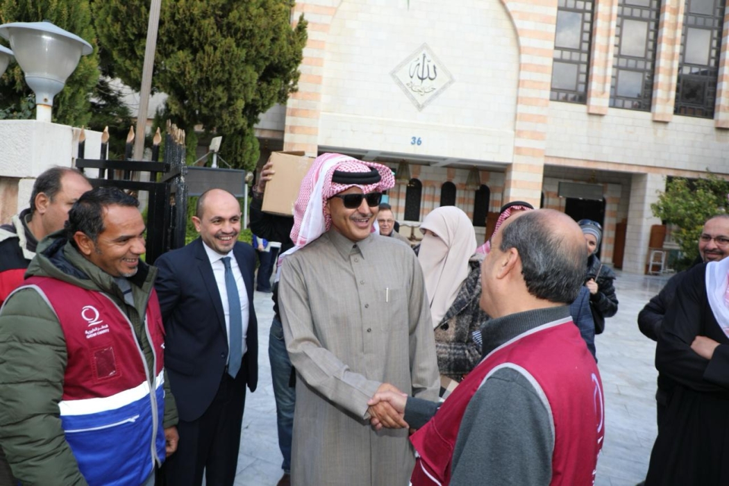 السفارة القطرية توزع 874 سلة غذائية في الأردن