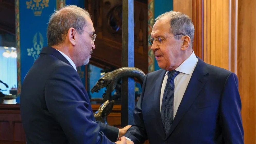 وزير الخارجية يدين الهجوم الإرهابي في موسكو خلال اتصال هاتفي مع نظيره الروسي