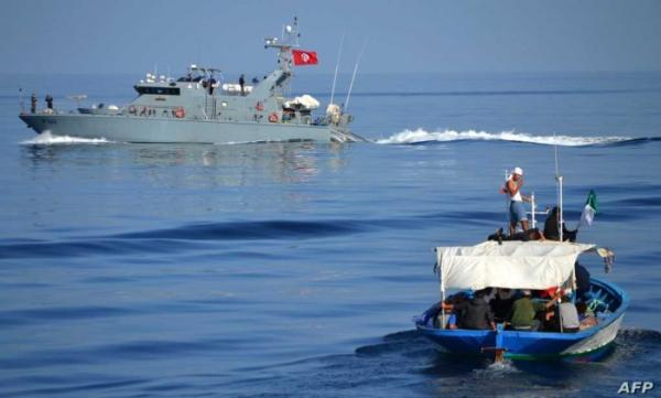 انتشال جثث 5 مهاجرين قبالة سواحل تونس