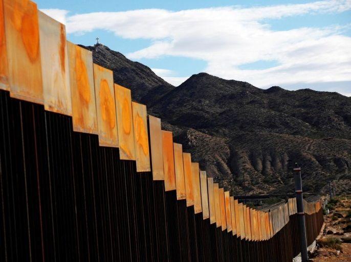 الرئيس المكسيكي: الجدار الحدودي مع الولايات المتحدة مشروع وهمي