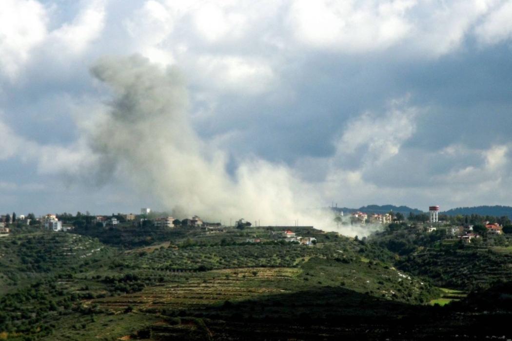 إسرائيل تستهدف حزب الله في طير حرفا والناقورة بلبنان
