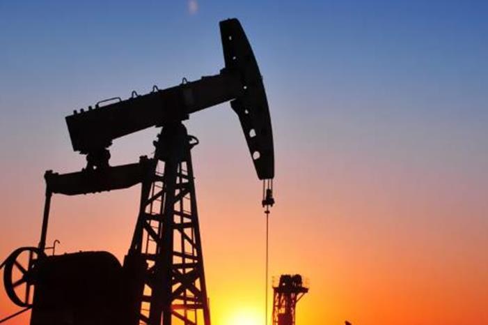 النفط عالمياً يرتفع وسط مؤشرات النمو الاقتصادي بأميركا