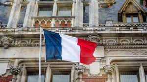 فرنسا تدعو لتفادي التصعيد بعد الغارة على القنصلية الإيرانية بدمشق