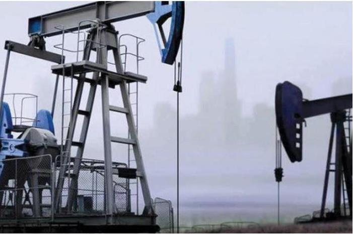 أسعار النفط عالمياً تتجه لتكبد خسارة أسبوعية