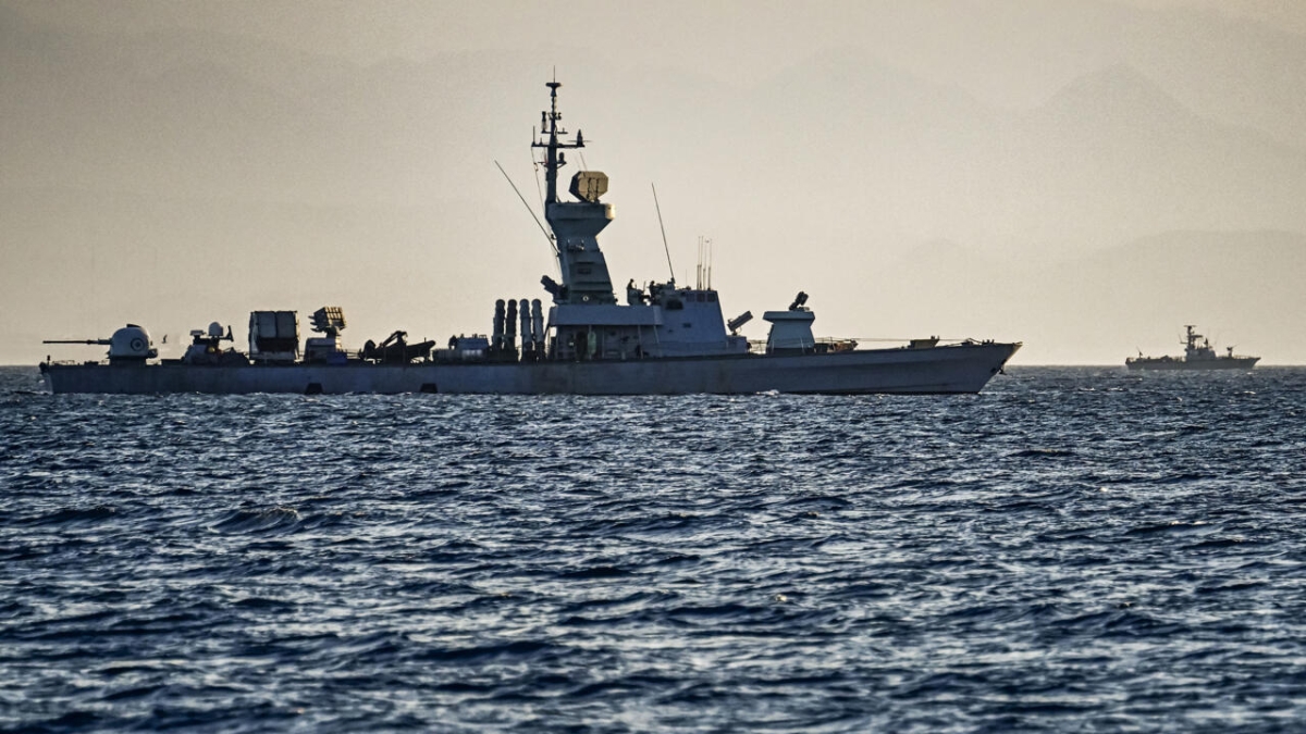 البحرية الفرنسية تنشر قوات للدفاع عن إسرائيل