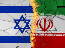 مسؤول إسرائيلي: احتمال توجيه ضربة كبيرة لإيران يتضاءل