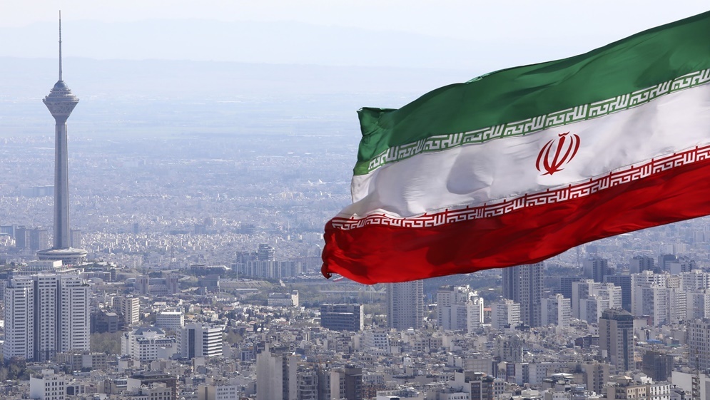 عاجل تعليق الرحلات الجوية في مدن إيرانية بعد قصف استهدف أصفهان