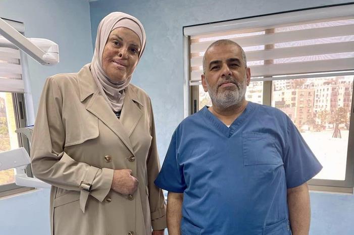 الأسيرة الفلسطينية المحررة جعابيص تبدأ رحلة علاجها في الأردن