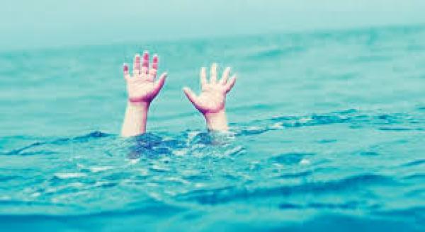 خلال اجازته...أحد مرتبات الدفاع المدني ينقذ طفلة من الغرق