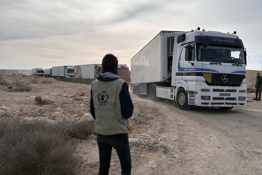 المنسقة الأممية للشؤون الإنسانية بغزة: حصر العمليات الإنسانية بعدد الشاحنات مقياس زائف