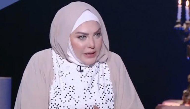 ميار الببلاوي تبكي في ردها على شيخ أزهري: خاض في عرضي
