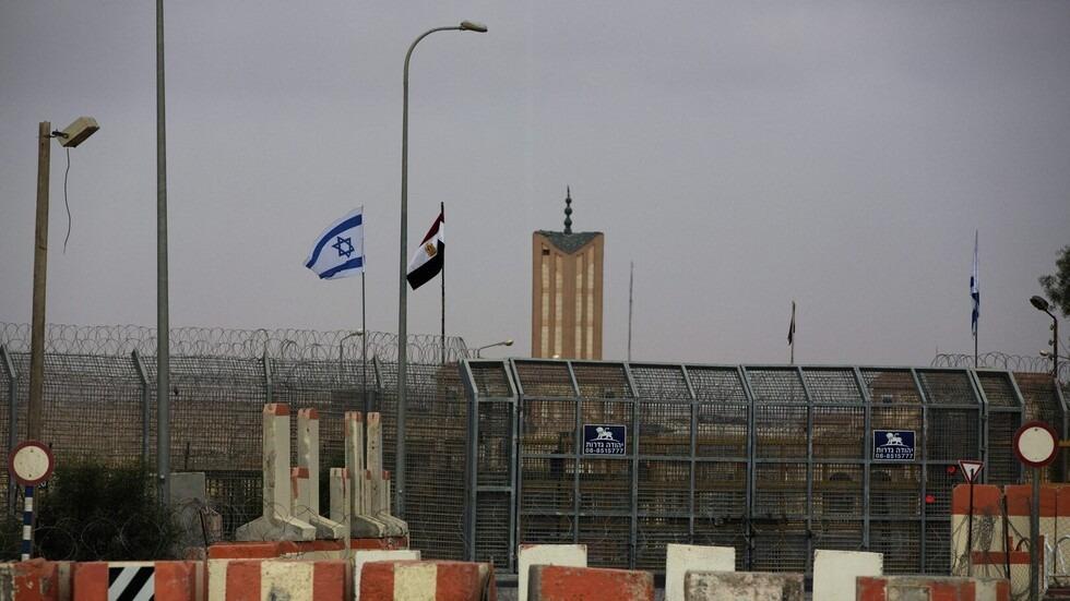 رويترز: مصر رفضت طلب إسرائيل فتح الحدود أمام سكان غزة