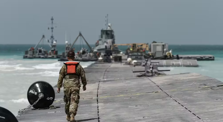 توضيح أسباب جنوح 4 سفن أمريكية على شواطئ غزة