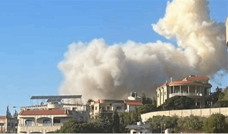 3 إصابات بغارة على سيارة في بلدة مركبا اللبنانية