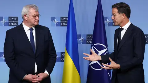 لا بدائل ولا ضمانات.. أوكرانيا تُجدد تمسكها بعضوية “الناتو”