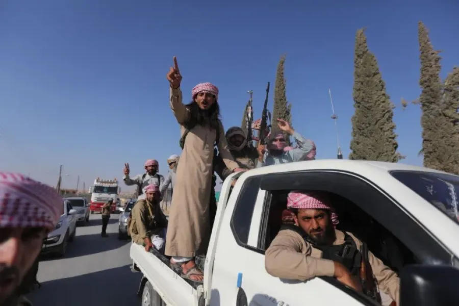 قوات النظام السوري تنسحب من دير الزور وتسلمها لميلشيات قسد