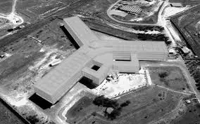 الفصائل المسلحة تسيطر على سجني صيدنايا و النبك