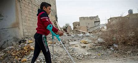 إسرائيل تشن غارات على ميناء اللاذقية ومنشآت عسكرية في سوريا