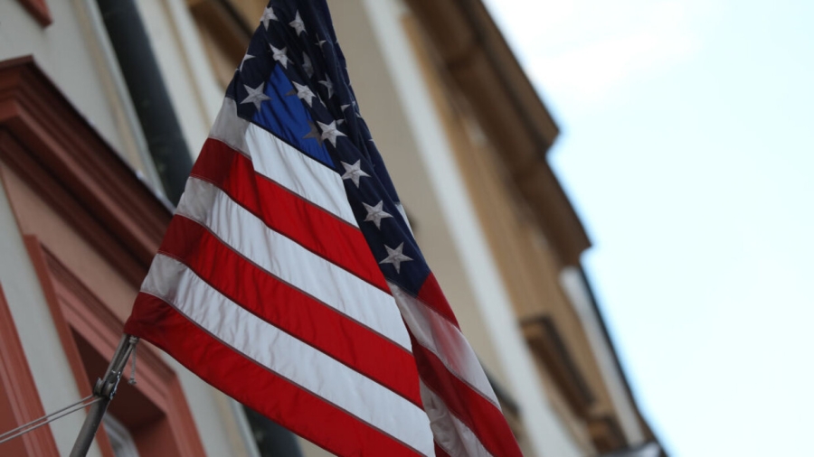 الخارجية الأمريكية: لا نخطط الآن لفتح سفارتنا في دمشق