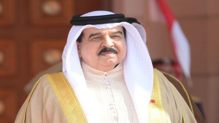 ملك البحرين يبعث برسالة هامة لقائد إدارة العمليات العسكرية في سوريا