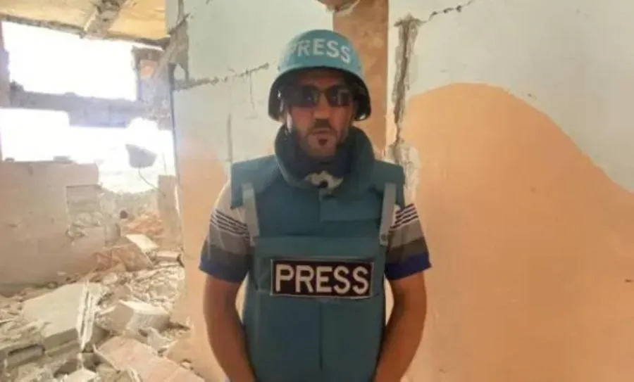 قناة الجزيرة تدين اغتيال إسرائيل لمصورها أحمد اللوح بضربة في غزة