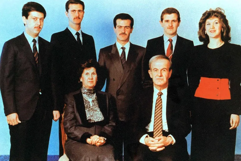 فايننشال تايمز: نظام بشار الأسد نقل لموسكو مبالغ نقدية تزن طنين