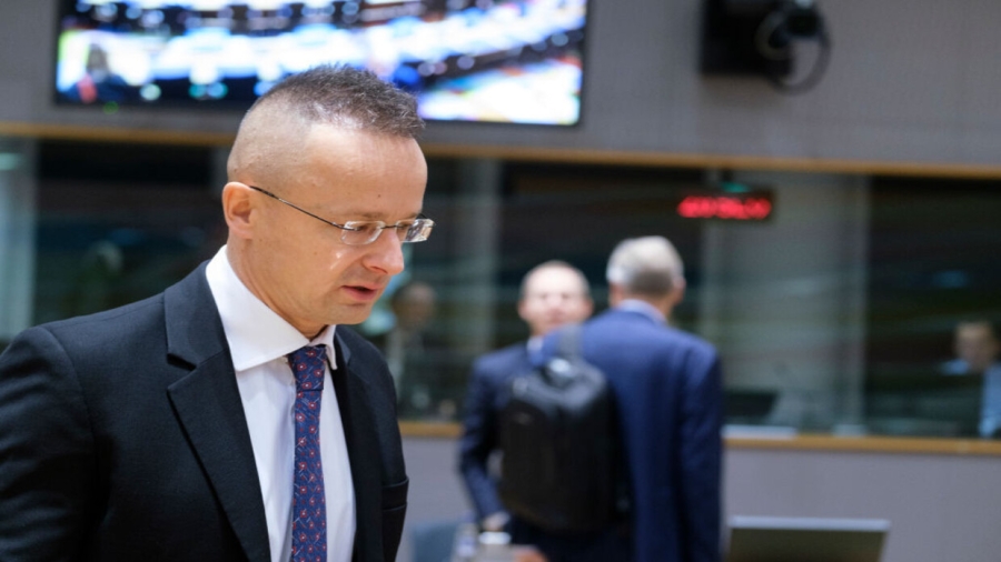 سيارتو يوضح سبب استثناء الولايات المتحدة لـغازبروم بنك من العقوبات