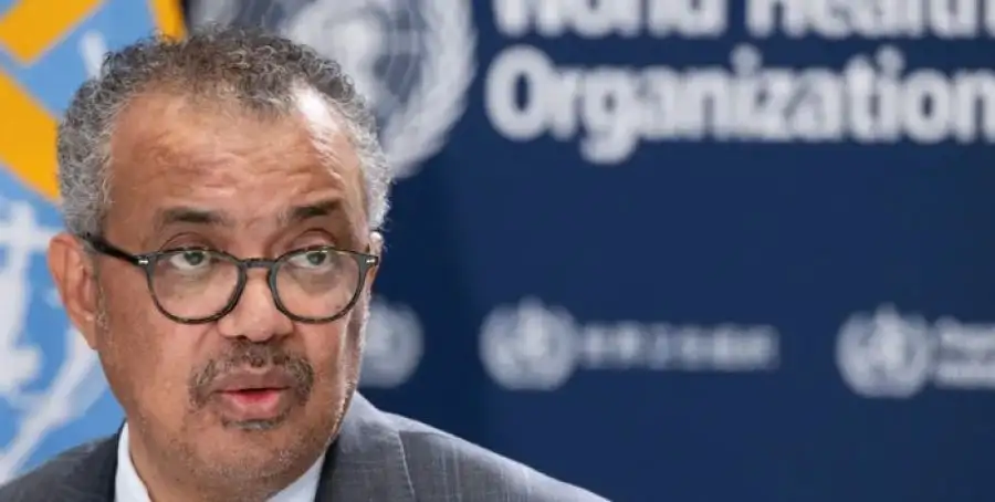 مدير الصحة العالمية كان في مطار صنعاء أثناء القصف الإسرائيلي