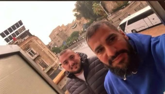 تسليم جثماني لبنانيين وجريح ثالث بعد إطلاق نار على سيارتهما في حمص بسوريا