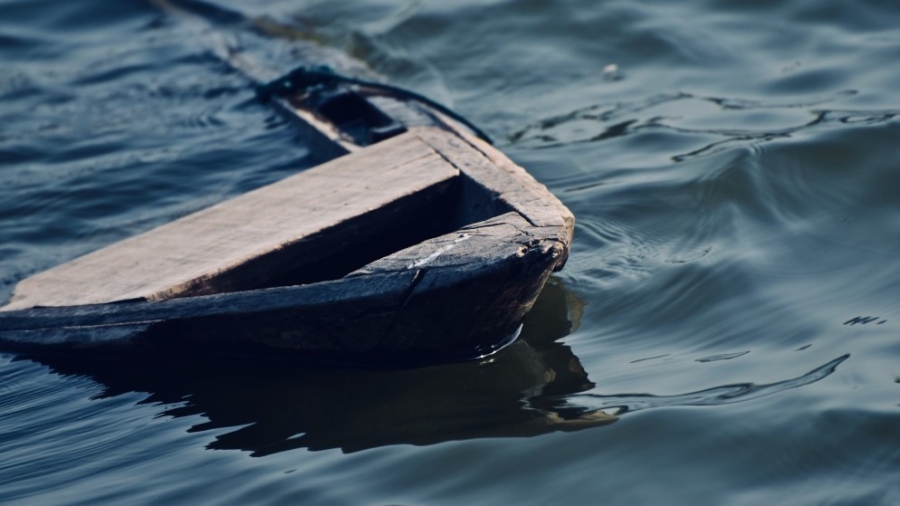 مقتل 3 إثر انقلاب سفينة صيد تحمل 22 راكبا في كوريا الجنوبية