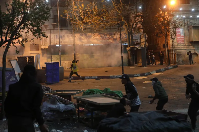 الاحتلال يعتدي بالضرب على فلسطينيين في طوباس