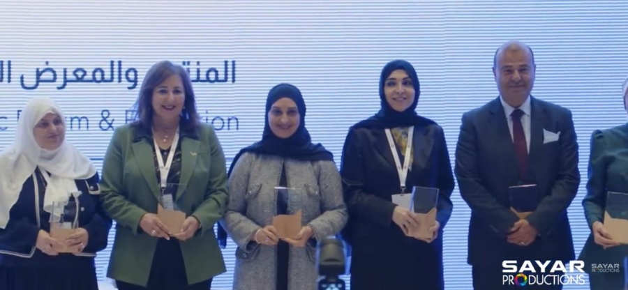 بالصور..ريم بدران تشارك بأعمال المنتدى والمعرض العالمي لسيدات الأعمال في المنامة