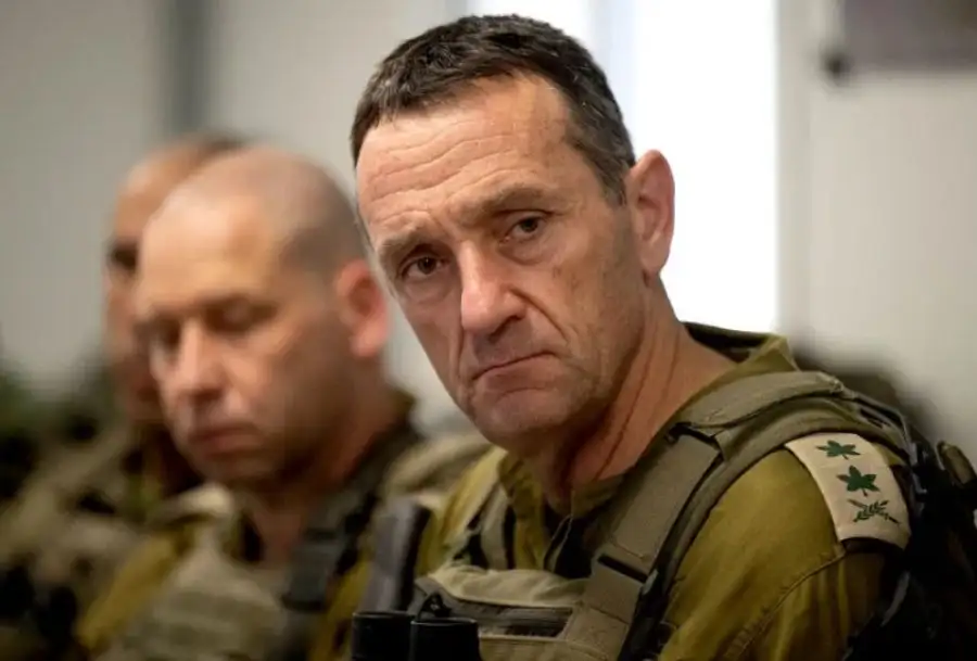 رئيس أركان الجيش الإسرائيلي هرتسي هليفي يعلن استقالته في 6 من مارس