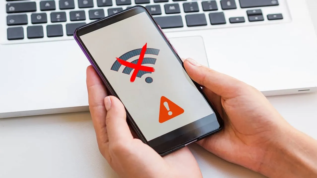 سانا: انقطاع الإنترنت عن العاصمة وريفها جراء أعمال تخريب على طريق دمشق – حمص