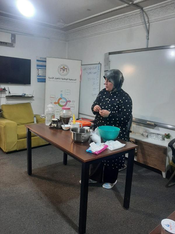 الجمعية الوطنية تدرب على صناعة الصابون في الهاشمي الشمالي