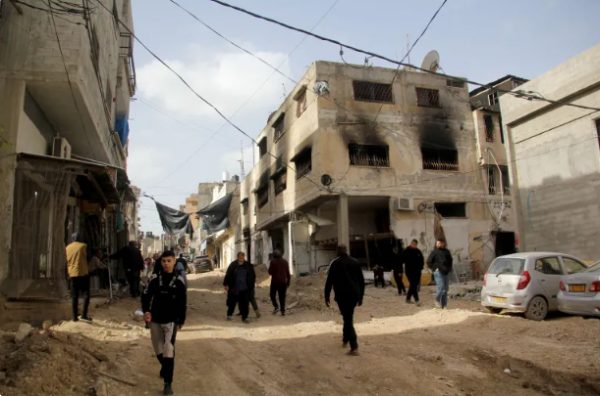 الاحتلال يفجر منازل في مخيم طولكرم