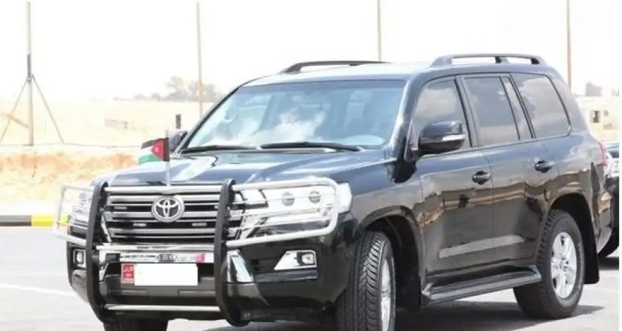 حسان والصفدي والعرموطي يغادرون المجلس سويا .. ما القصة!