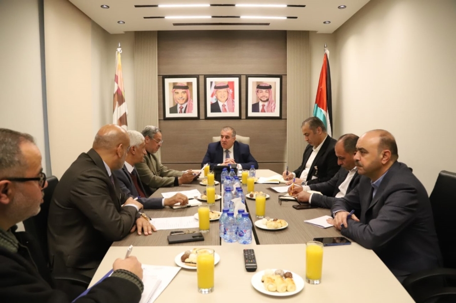 مدير مدينة عمان يلتقي أعضاء نقابة تجار ومنتجي الأثاث والسجاد