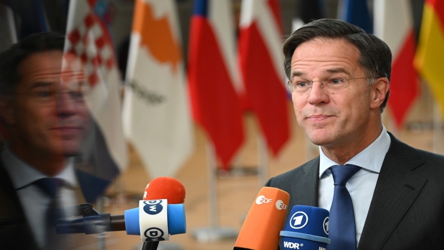 روته: الناتو يبقي تكتيكات محادثات السلام بين روسيا وأوكرانيا سرية خوفا من ذكاء بوتين