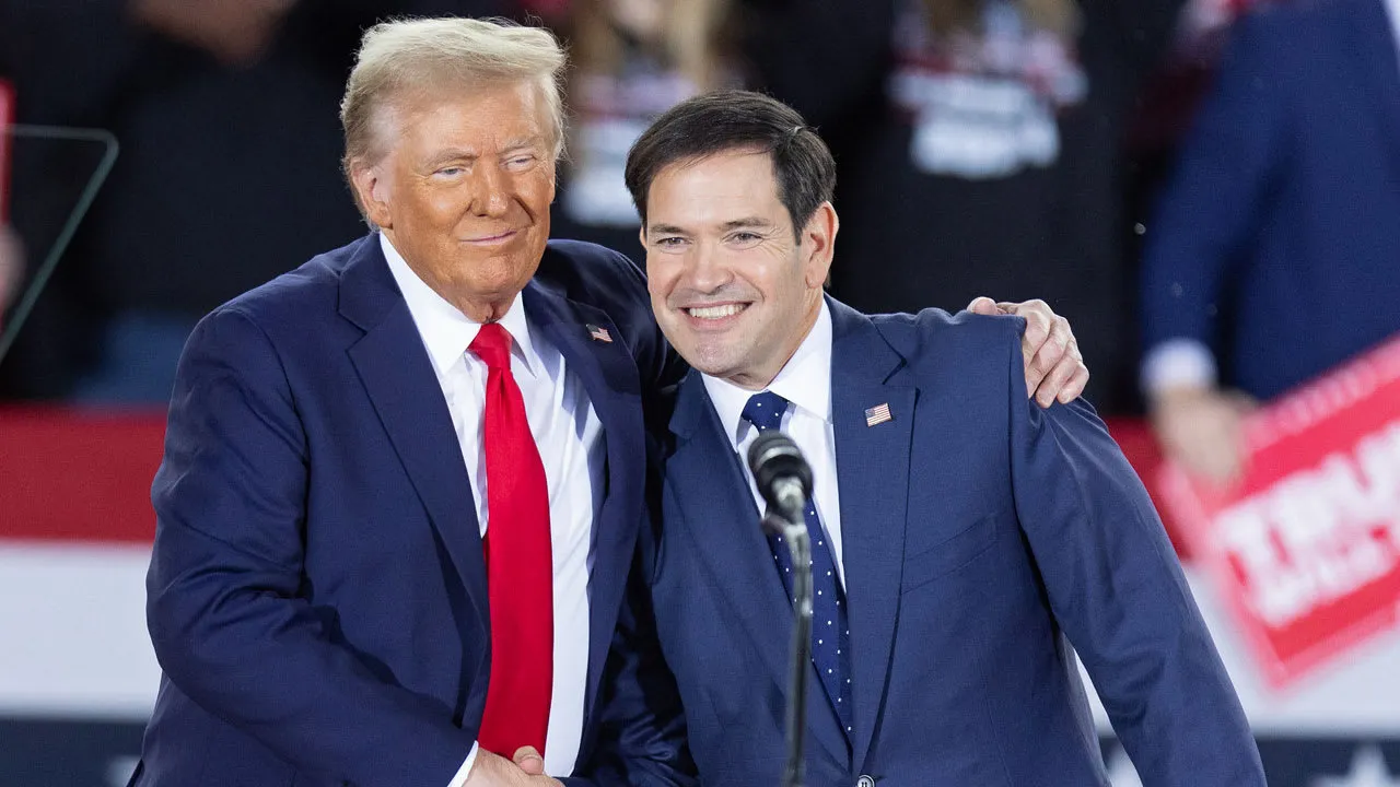 وزير الخارجية الأمريكي: مقترج ترمب لم يُطرح كخطوة عدائية