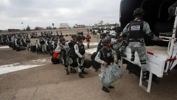 بعد تهديدات ترامب.. المكسيك تنشر 10 آلاف جندي على حدود أميركا