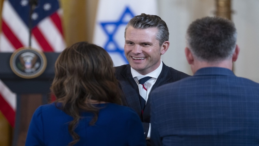 وزير الدفاع الأمريكي حول احتمال إرسال قوات أمريكية لقطاع غزة: سندرس جميع الخيارات