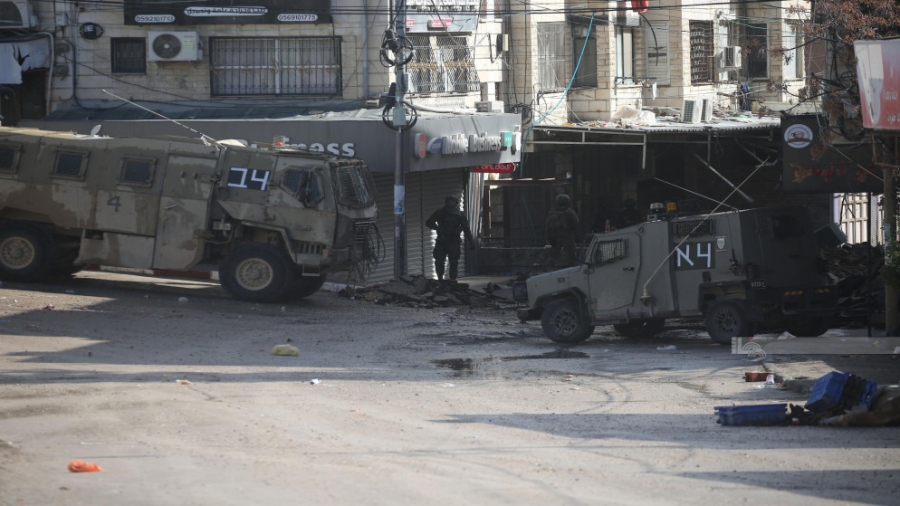 الاحتلال يواصل عدوانه على مدينة ومخيم طولكرم لليوم الـ13 على التوالي