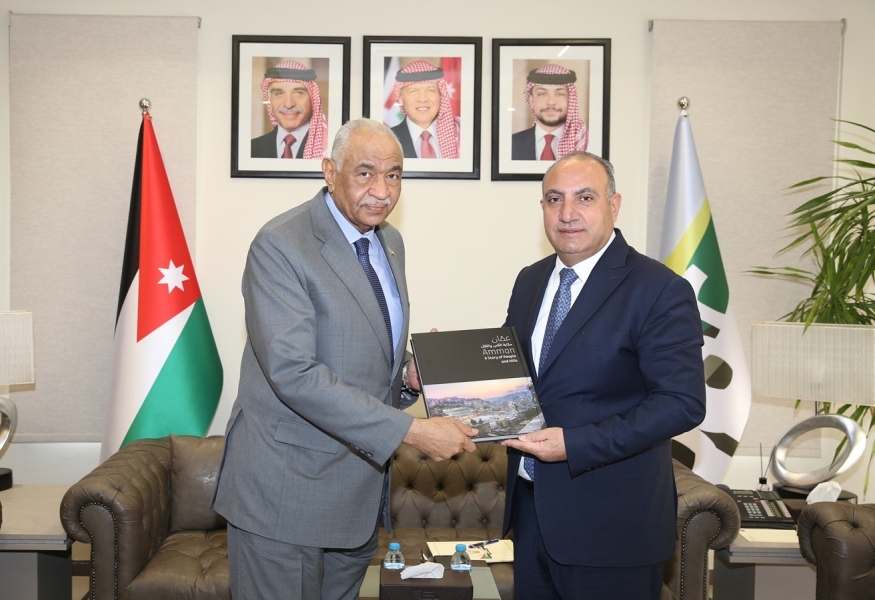 امين عمان يلتقي السفير السوداني ويبحث معه سبل تعزيز العلاقات الثنائية