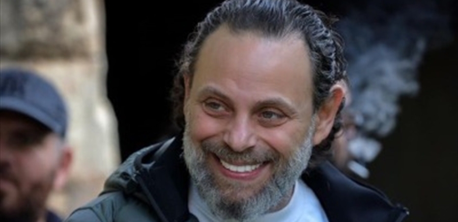 النظام لم يسقط بعد.. ممثل ومخرج سوري بتصريحات جريئة عن الادارة الجديدة