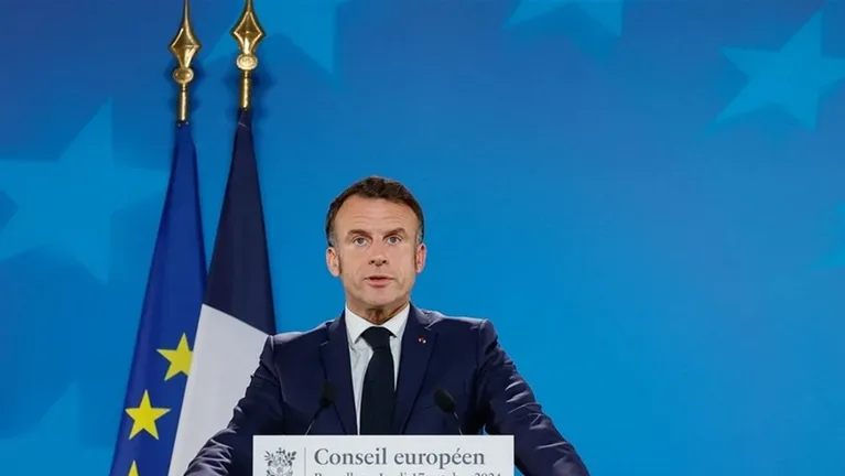 ماكرون يهاجم خطة ترامب لتهجير سكان غزة