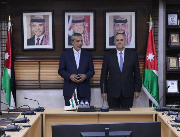 45 محامياً يؤدون اليمين القانونية أمام وزير العدل