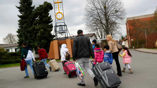 ألمانيا تنشئ مركزًا جديدًا لترحيل اللاجئين